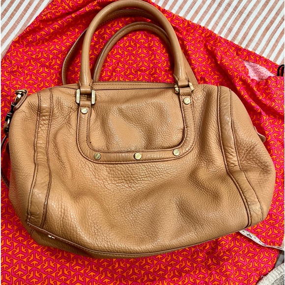 Tory Burch Vintage Amanda Middy Camel Logo Handbag - Picture 2 of 8